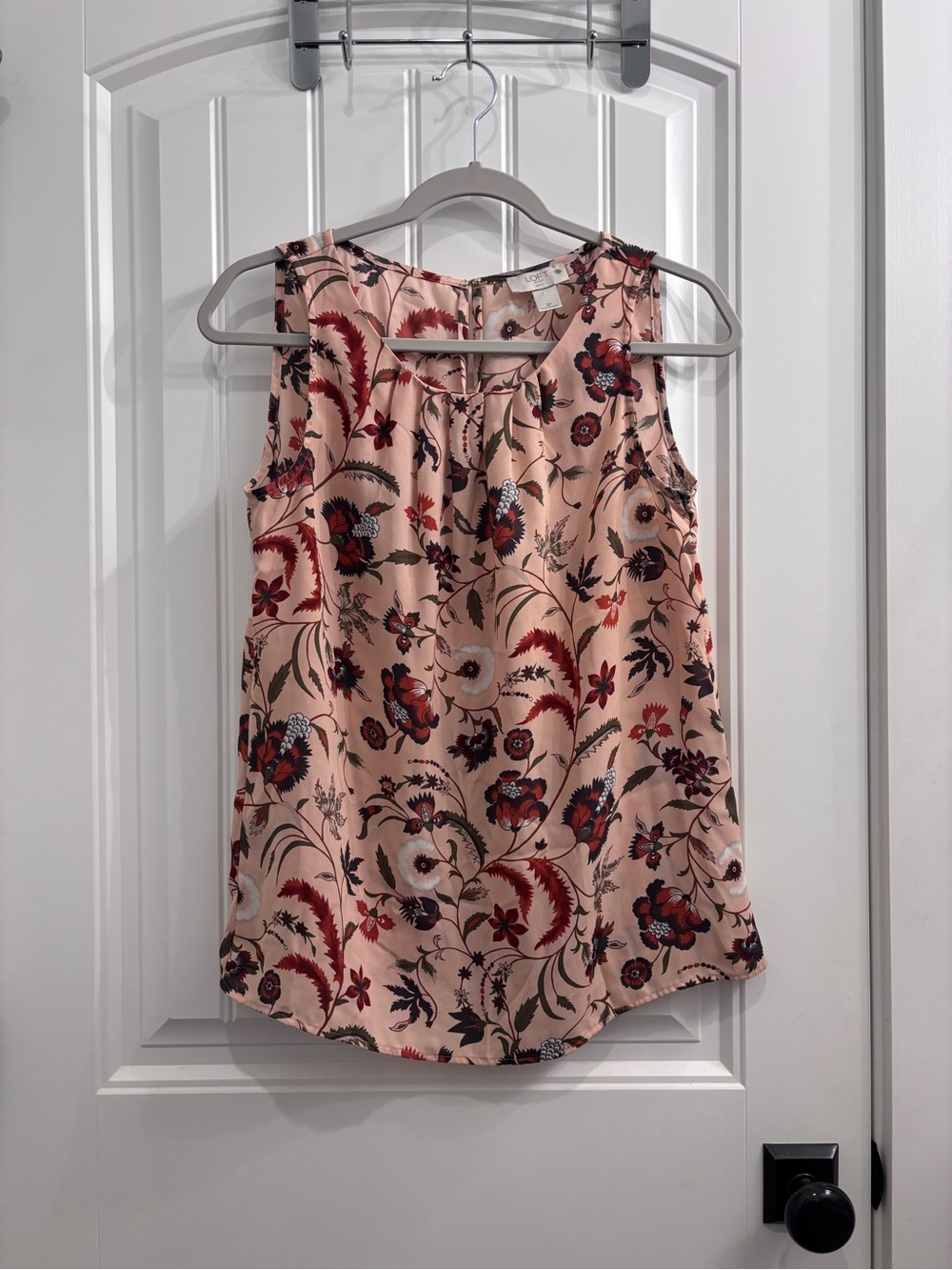 LOFT Peach Floral Sleeveless Camisole